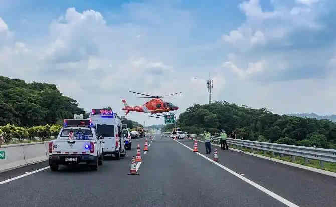 长安镇高速公路汽车救援案例